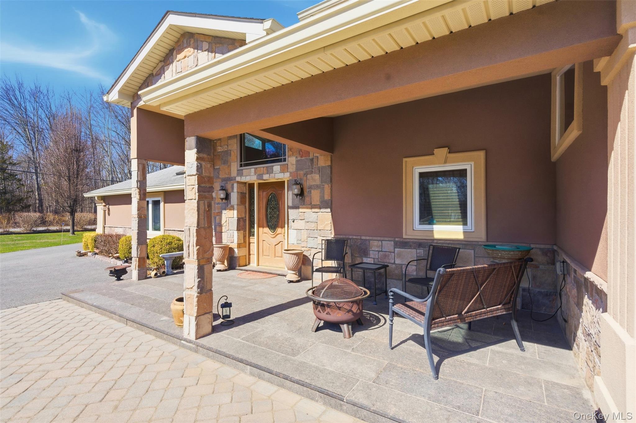 801 Albany Post Road Gardiner, NY 12561 - Photo 5 of 39