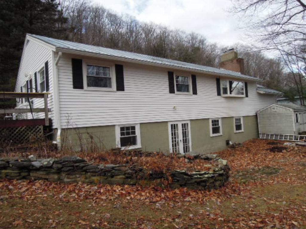 20 Bramley Way Rockingham, VT 05101 - Photo 4 of 29 Gallery Image 4