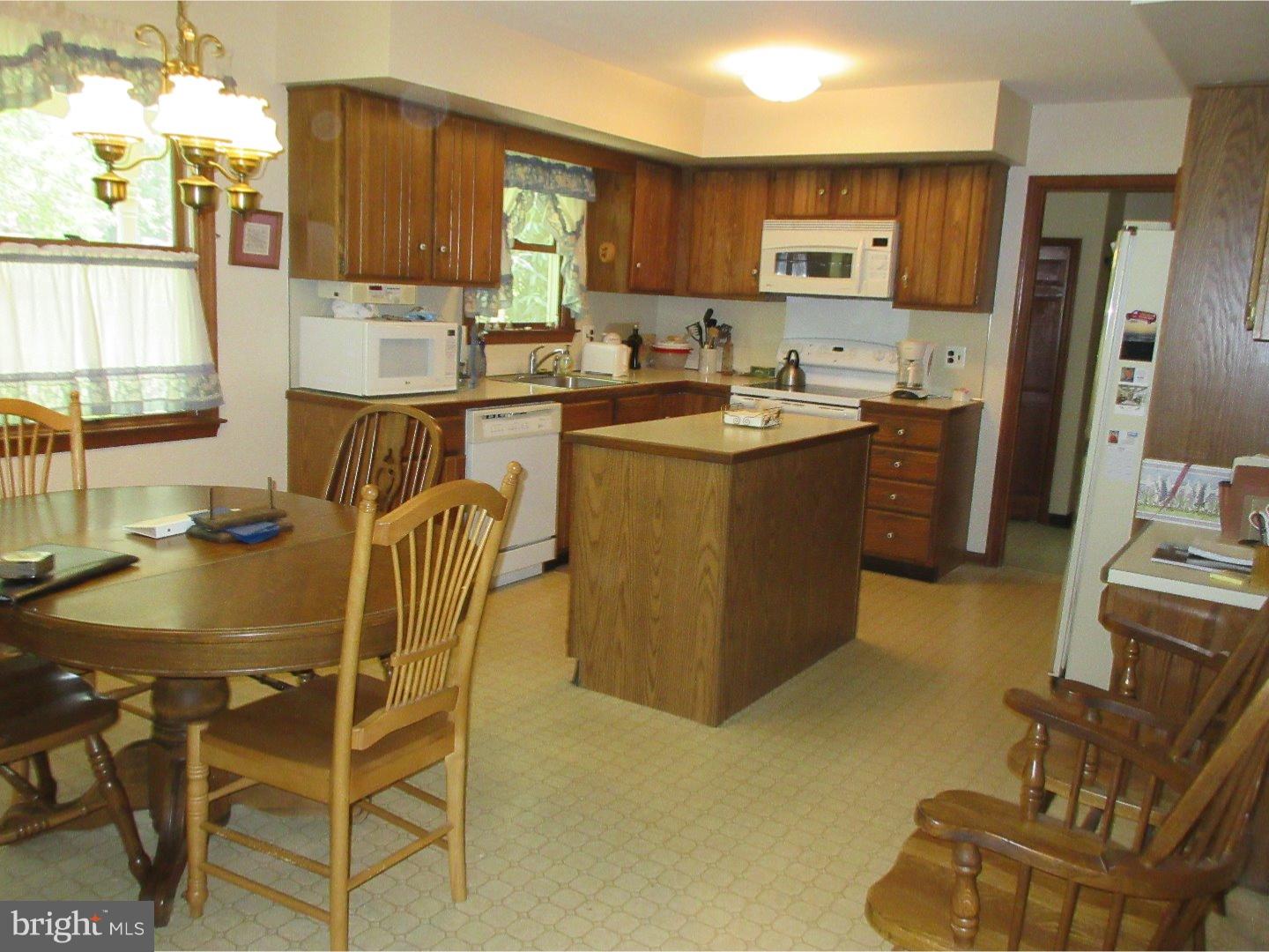 1548 Silo Road Yardley, PA 19067 - Photo 10 of 25 Gallery Image 10