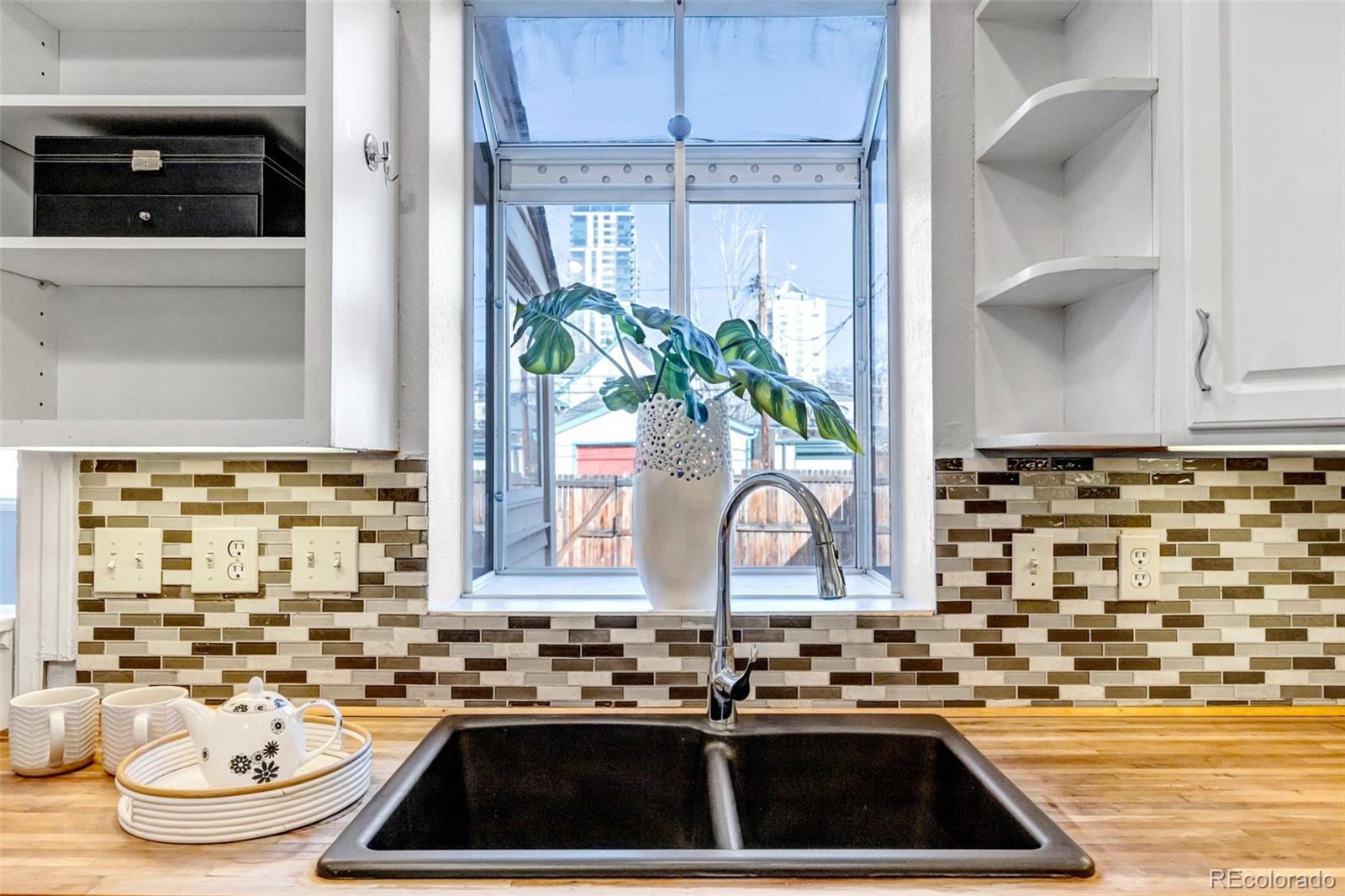 52 South Washington Street Denver, CO 80209 - Photo 9 of 42