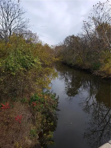 $350,000 | 2 East E Highway, Cleveland, MO 64734