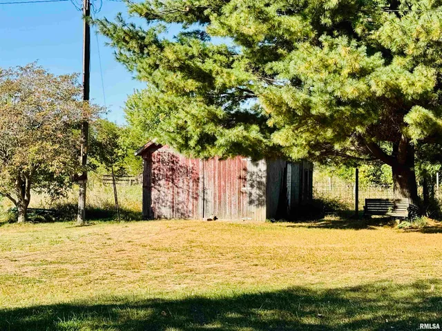 $390,000 | 1457 Knox Highway 17, Gilson, IL 61436