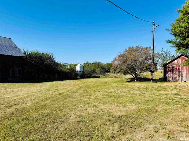 $390,000 | 1457 Knox Highway 17, Gilson, IL 61436