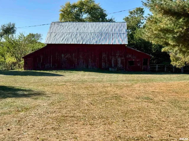 $390,000 | 1457 Knox Highway 17, Gilson, IL 61436