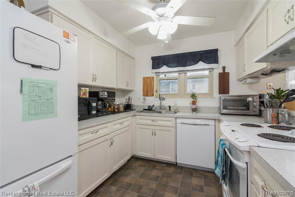 7243 Morton Taylor N Road, Unit 1 Canton, MI 48187 - Photo 8 of 21