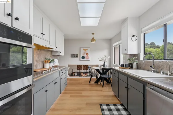 $1,195,000 | 5200 Pinecrest Drive, Oakland, CA 94605