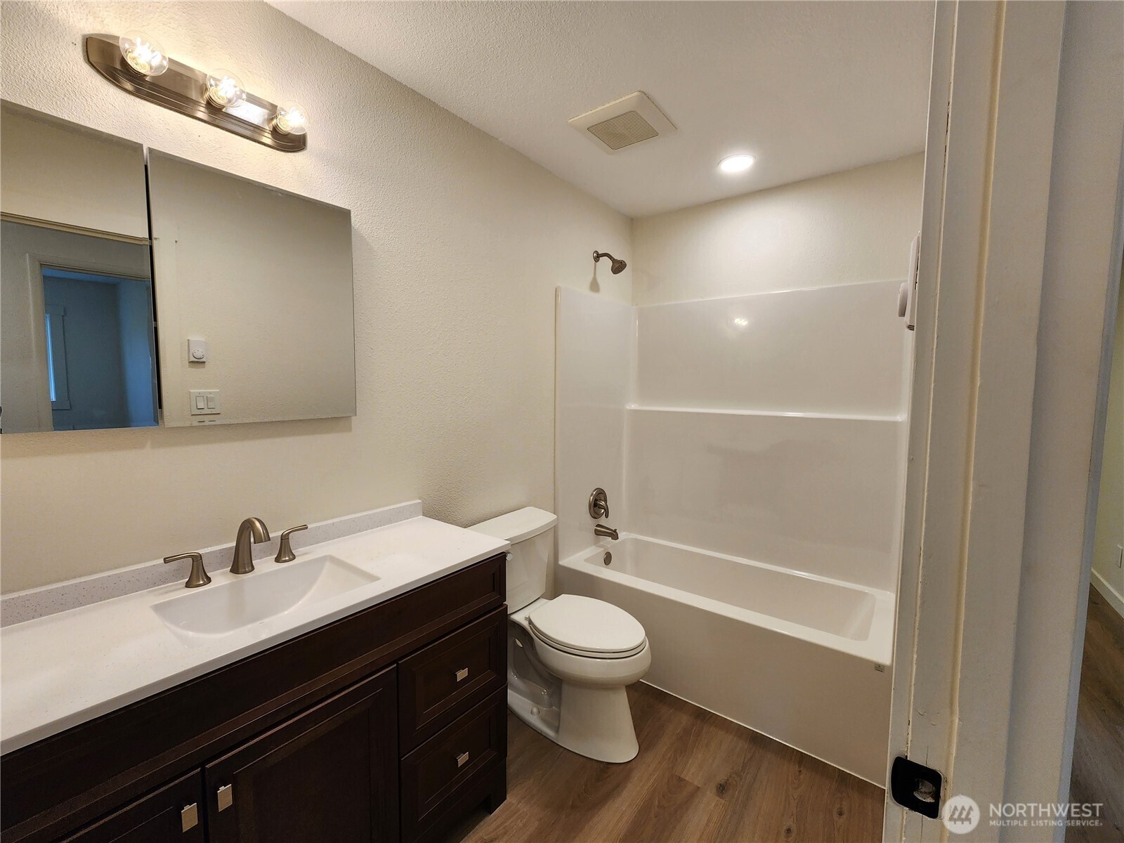 103 Kraft Road Longview, WA 98632 - Photo 12 of 19 a bathroom with a sink a toilet and shower