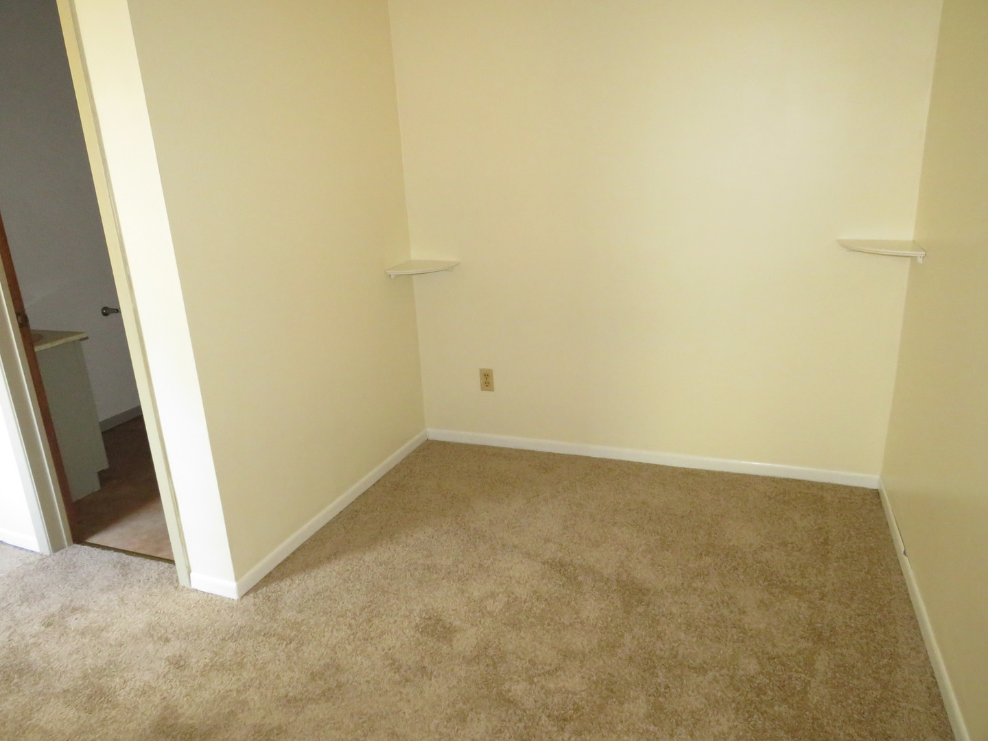 304 East Main Street, Unit B Ottawa, IL 61350 - Photo 8 of 8