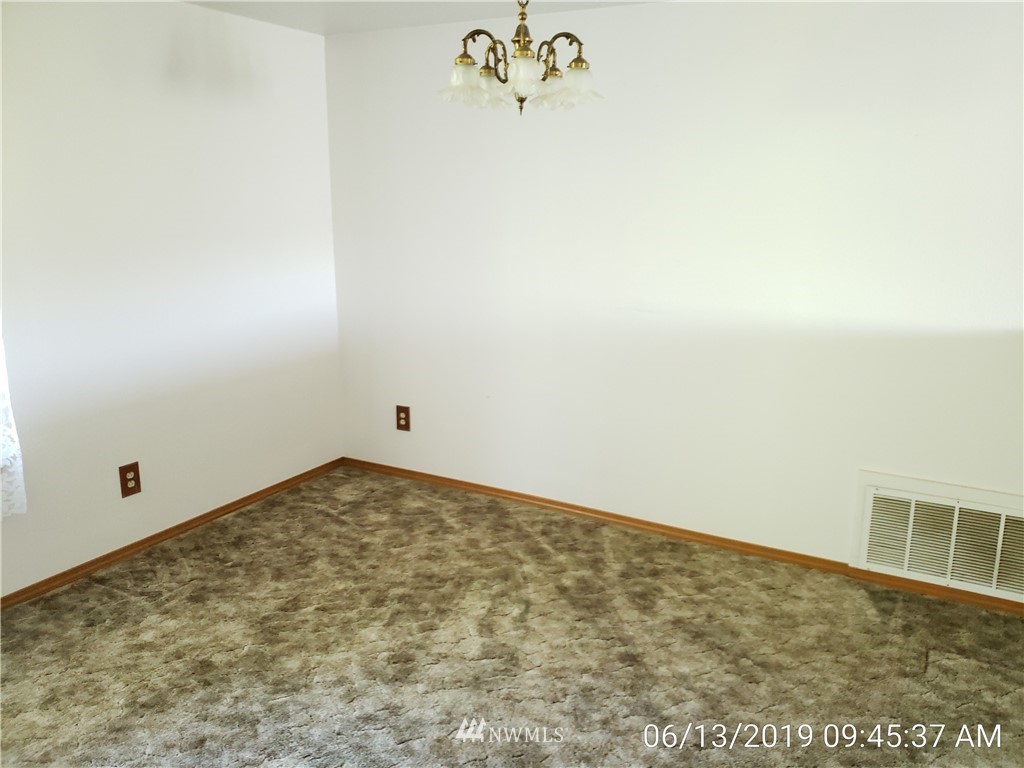 21238 Lafayette Road Burlington, WA 98233 - Photo 3 of 10 Gallery Image 3