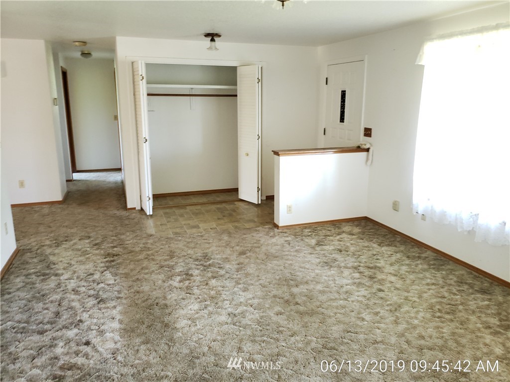 21238 Lafayette Road Burlington, WA 98233 - Photo 4 of 10 Gallery Image 4