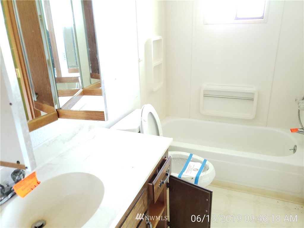 21238 Lafayette Road Burlington, WA 98233 - Photo 8 of 10 Gallery Image 8