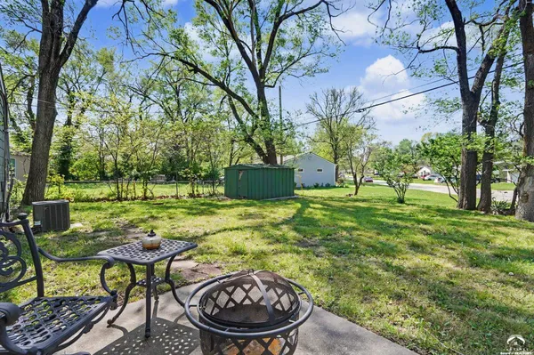 $247,900 | 1727 Maple Lane, Lawrence, KS 66044