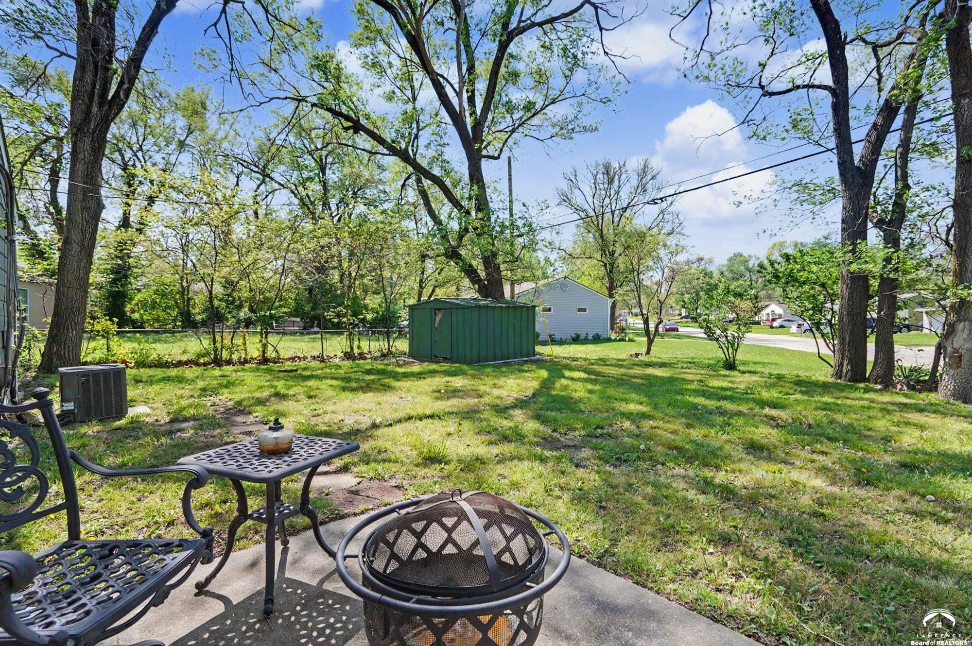 1727 Maple Lane Lawrence, KS 66044 - Photo 23 of 26