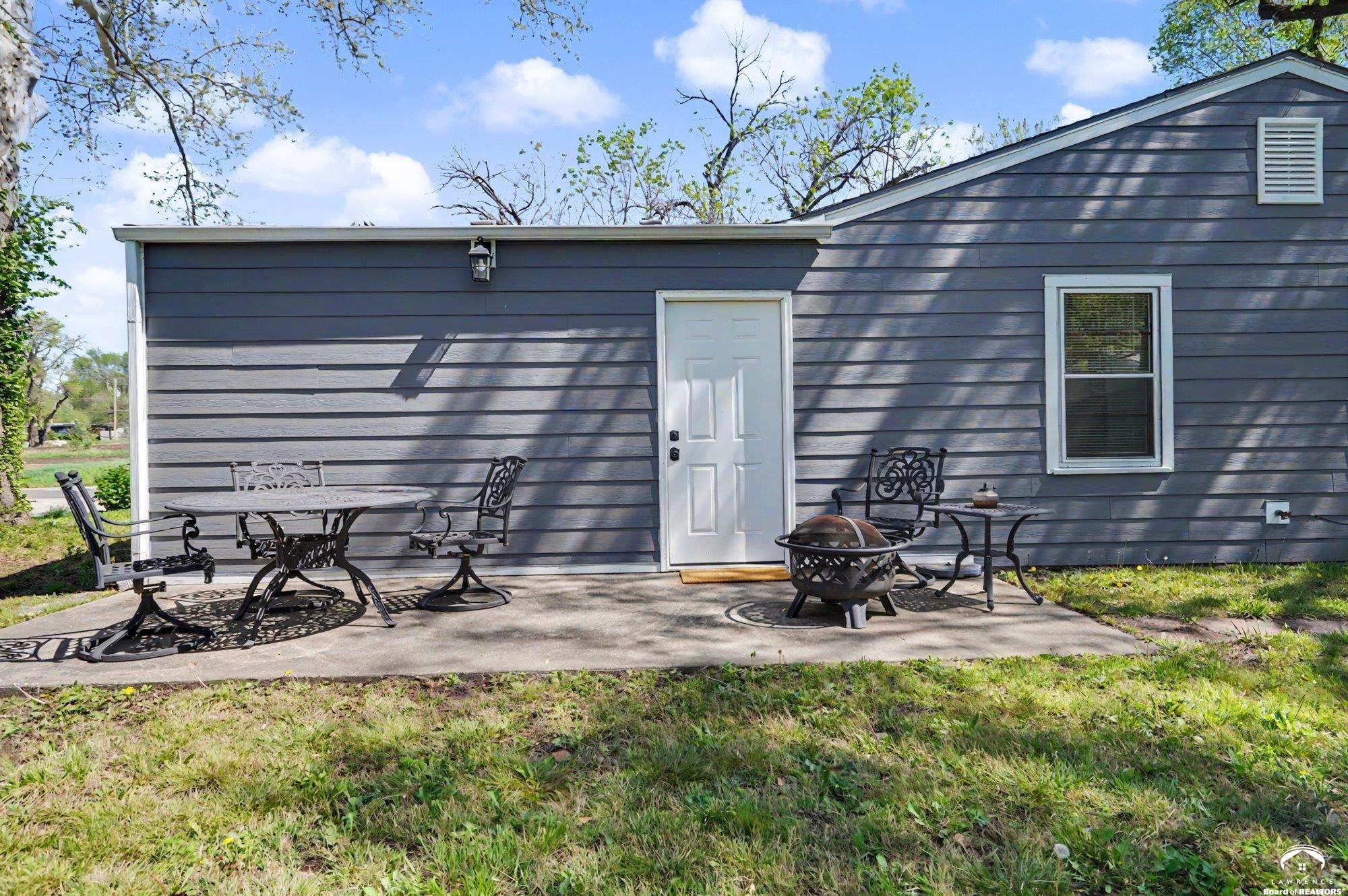 1727 Maple Lane Lawrence, KS 66044 - Photo 24 of 26