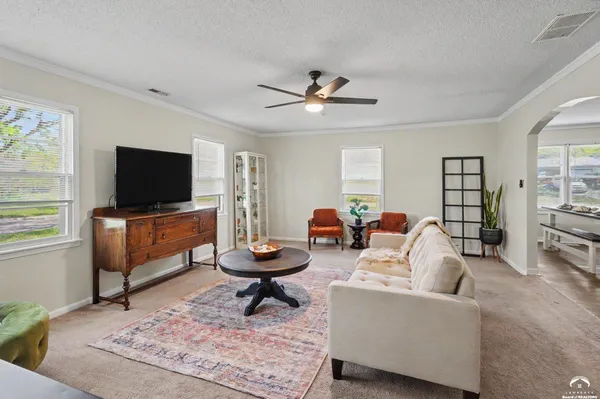 $247,900 | 1727 Maple Lane, Lawrence, KS 66044
