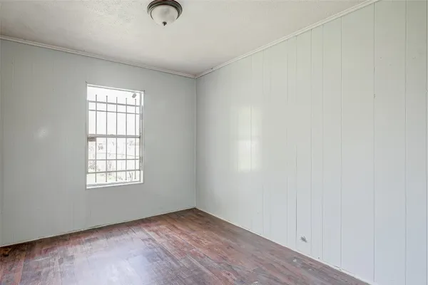 $1,700 | 5315 Bellfort Court, Houston, TX 77033