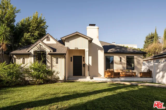 $1,875,000 | 4323 Irvine Avenue, Studio City, CA 91604