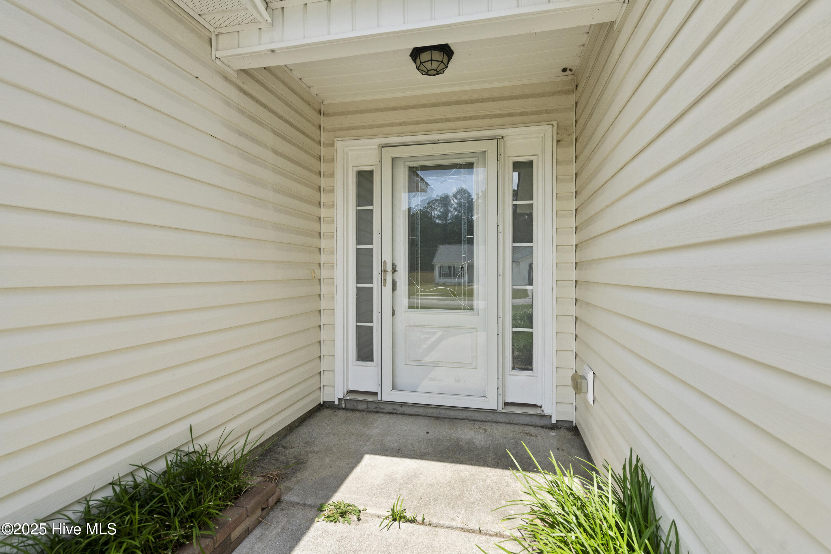 201 Cherry Blossom Drive Richlands, NC 28574 - Photo 5 of 47 mls-DSC01279