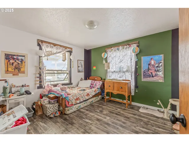 $3,500,000 | 1201 Highway 26, Madras, OR 97741