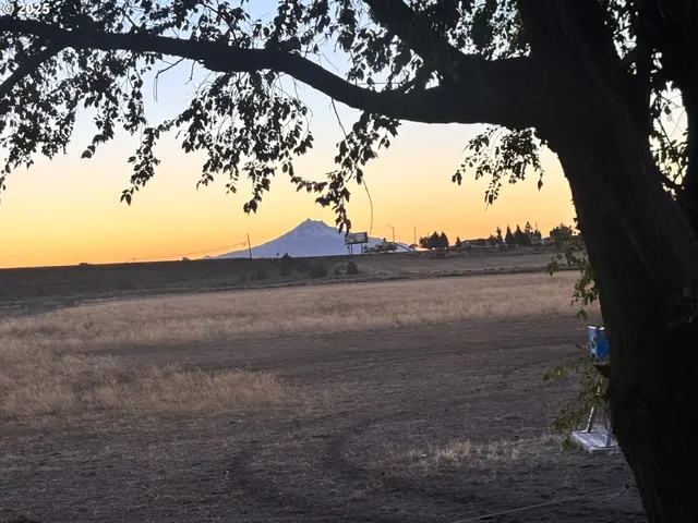 $3,500,000 | 1201 Highway 26, Madras, OR 97741