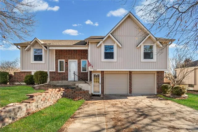 $299,975 | 4921 South Peck Avenue, Independence, MO 64055