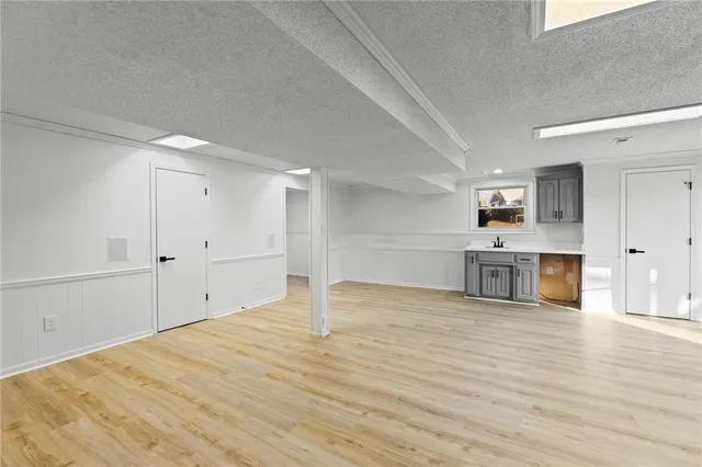 $299,975 | 4921 South Peck Avenue, Independence, MO 64055