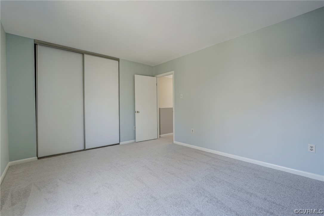 11805 South Briar Patch Drive Midlothian, VA 23113 - Photo 23 of 35 a view of an empty room and entryway