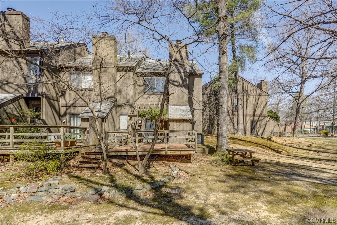 11805 South Briar Patch Drive Midlothian, VA 23113 - Photo 27 of 35 a view of a yard with wooden fence