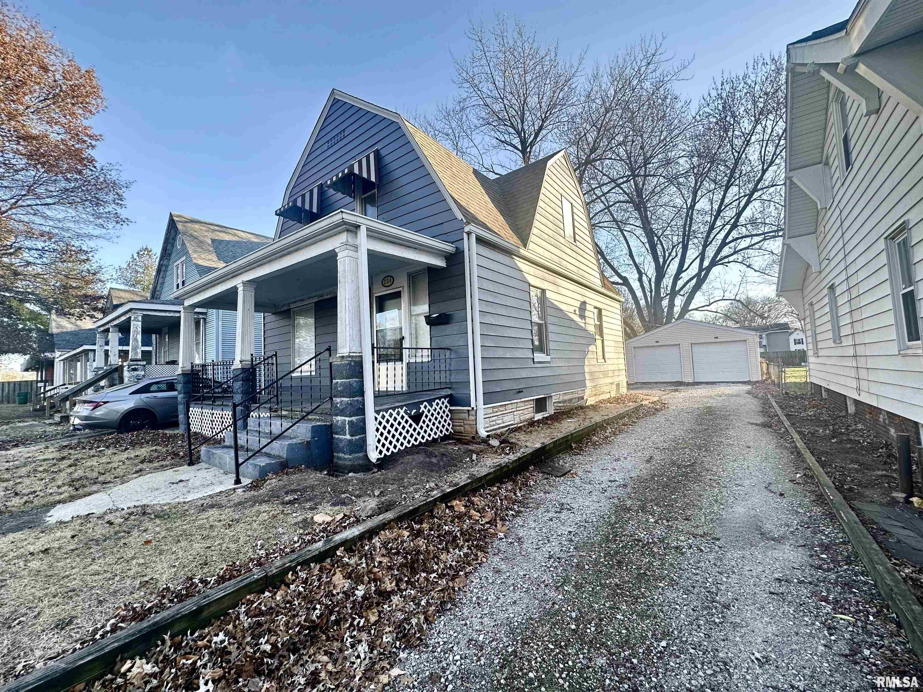 204 North MacArthur Boulevard Springfield, IL 62702 - Photo 2 of 14 Gallery Image 2