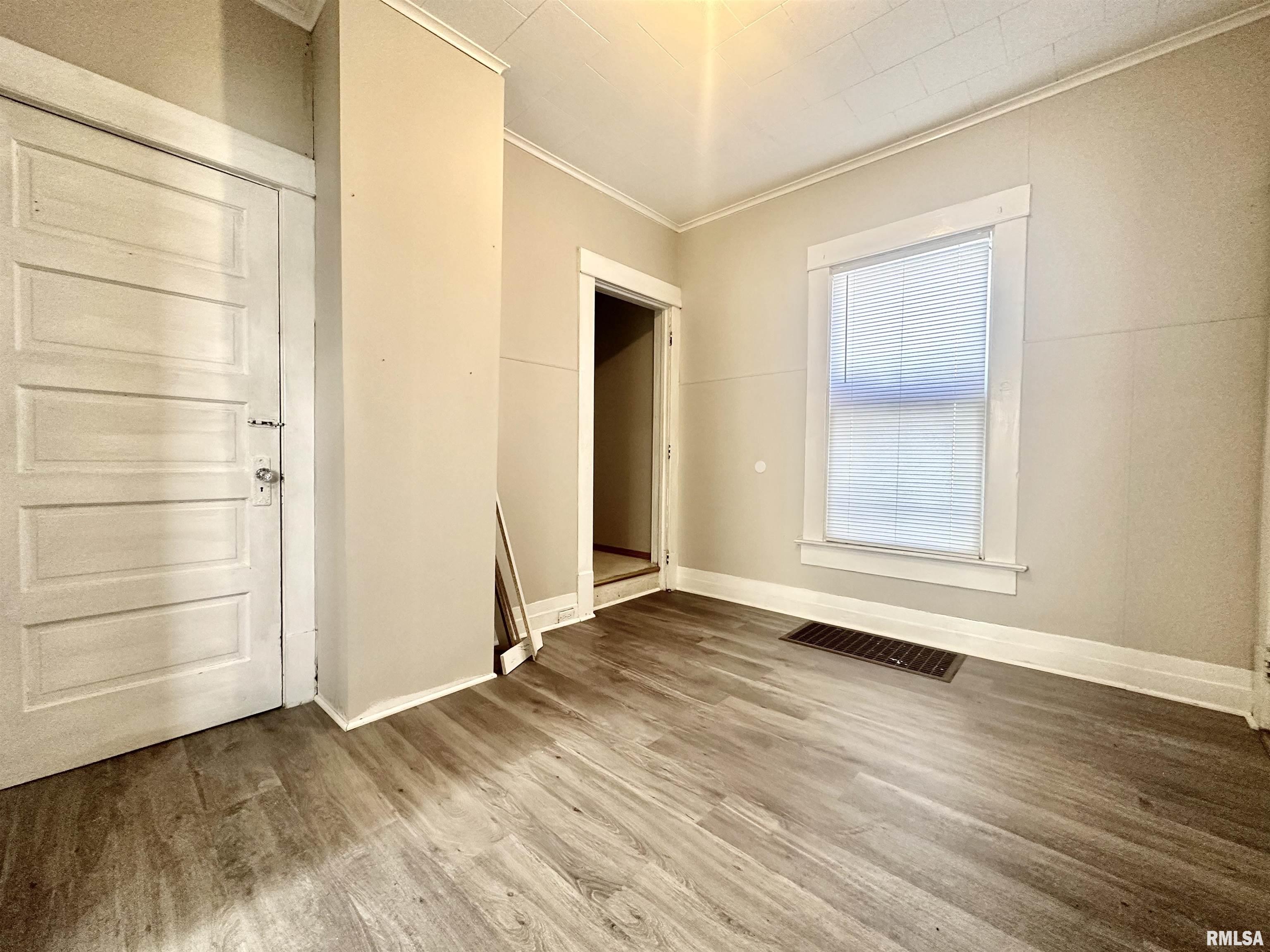 204 North MacArthur Boulevard Springfield, IL 62702 - Photo 9 of 14 Gallery Image 9