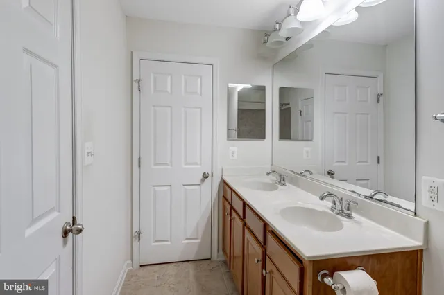 $525,000 | 8270 Linblake Court, Manassas, VA 20111