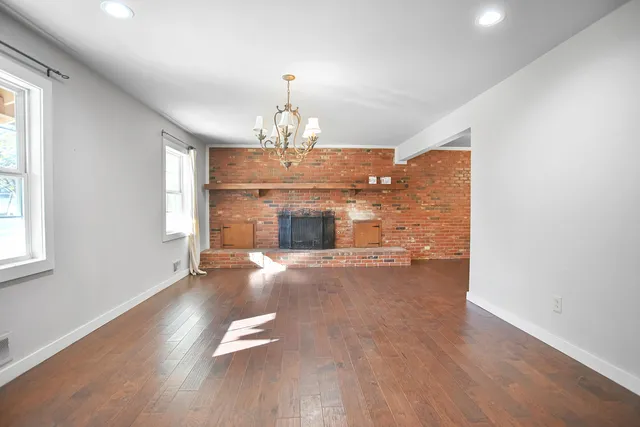 a view of livingroom with kitchen