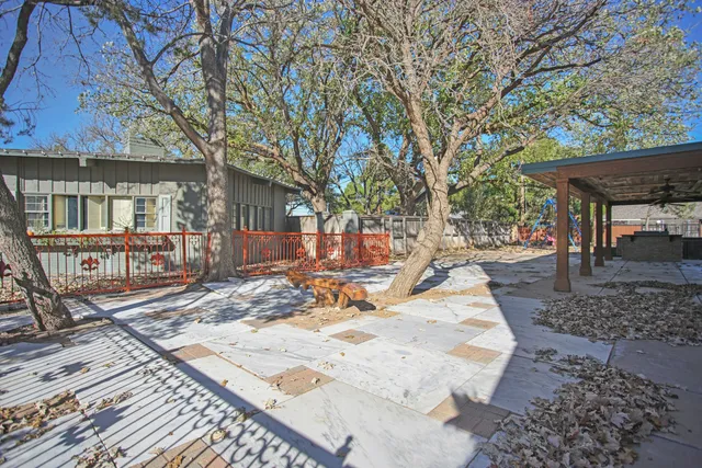 $477,500 | 5412 20th Street, Lubbock, TX 79407