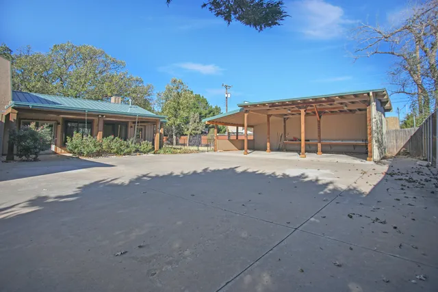 $477,500 | 5412 20th Street, Lubbock, TX 79407