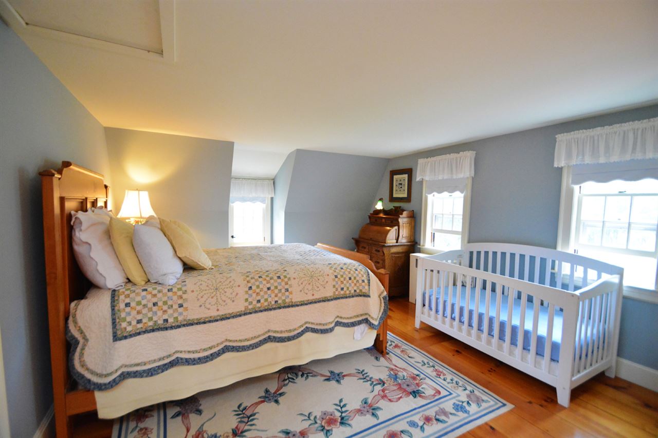 28 Newmarket Road Durham, NH 03824 - Photo 24 of 40