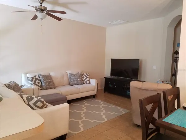 $2,200 | 1394 Grantham Drive, Sarasota, FL 34234