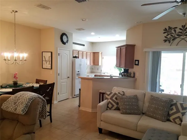 $2,200 | 1394 Grantham Drive, Sarasota, FL 34234