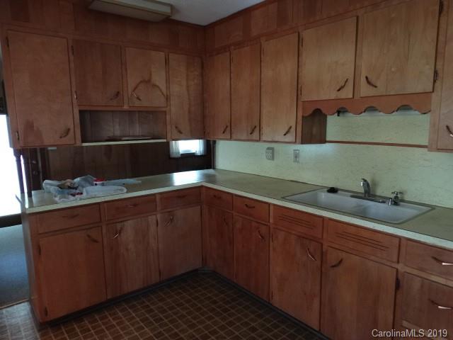 405 Dale Road Spruce Pine, NC 28777 - Photo 7 of 18 Gallery Image 7