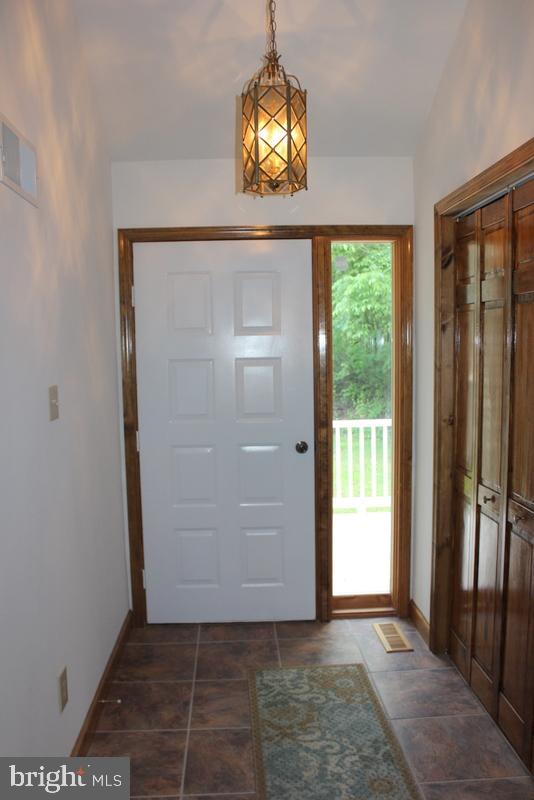 701 Ridge Road Lewisberry, PA 17339 - Photo 4 of 32