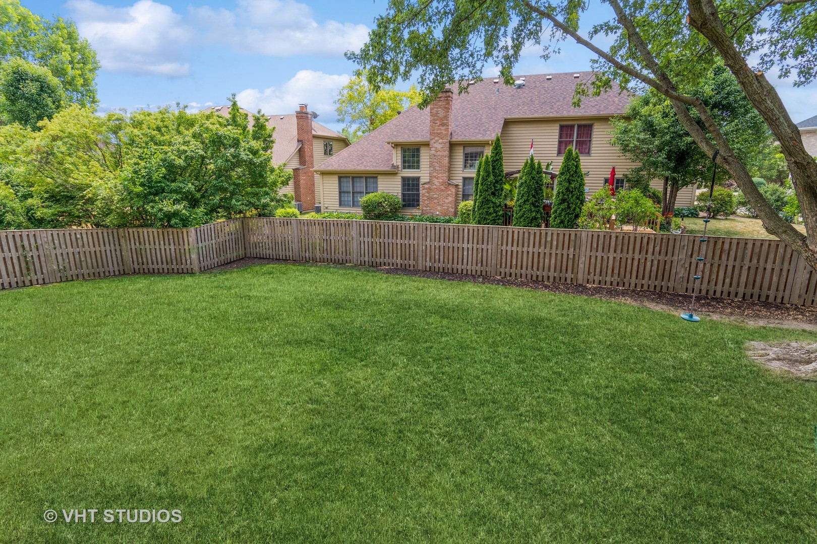 565 Boardman Circle Bolingbrook, IL 60440 - Photo 24 of 24 a view of a yard in front of house