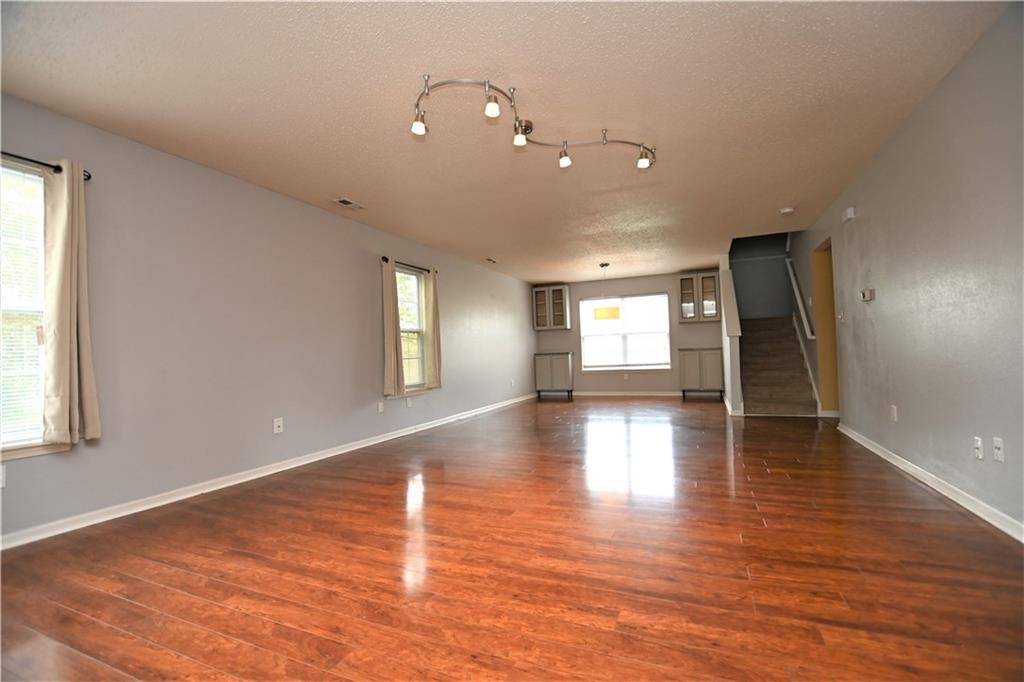 10858 Ravelle Road Indianapolis, IN 46234 - Photo 4 of 31 Gallery Image 4