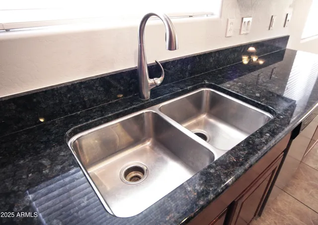a close view of sink and tap