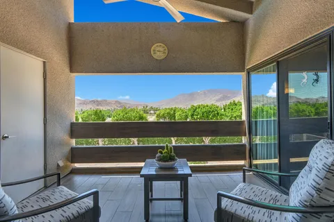 $345,000 | 255 South Avenida Caballeros, Unit 320, Palm Springs, CA 92262