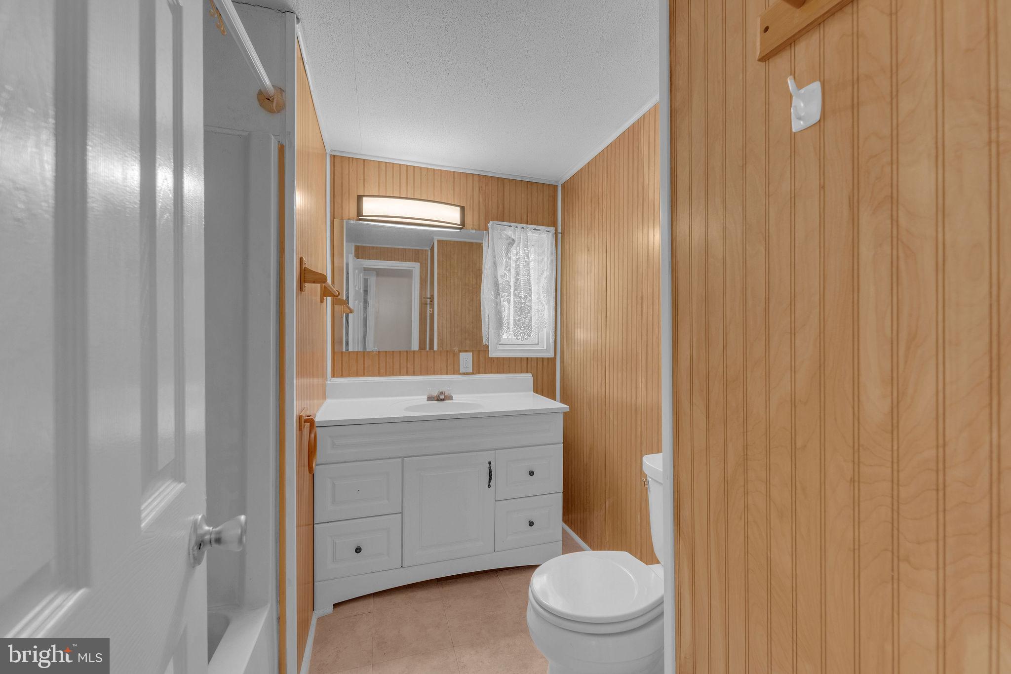 347 Quaker Neck Road Salem, NJ 08079 - Photo 22 of 35 Full Bathroom