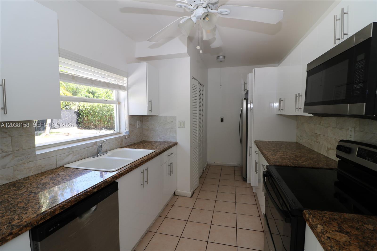 8025 Southwest 62nd Place Miami, FL 33143 - Photo 10 of 16