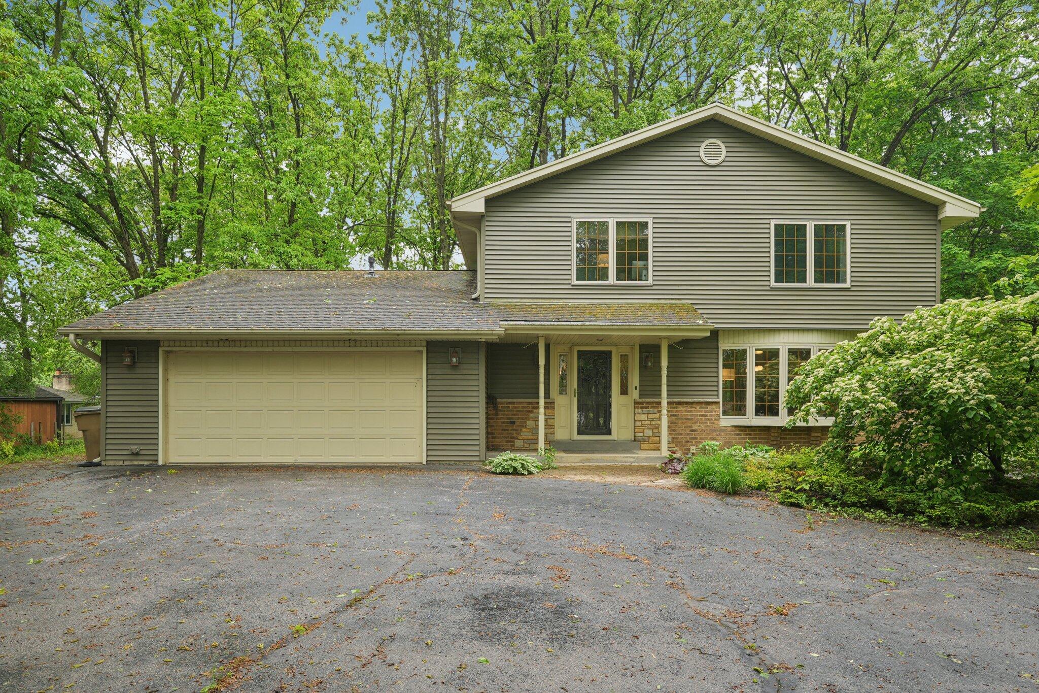 1-web-or-mls-85th St-0506-001