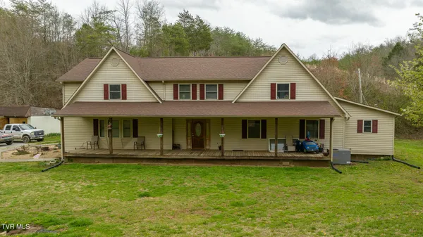 $600,000 | 8651 Tazewell Highway, Sneedville, TN 37869
