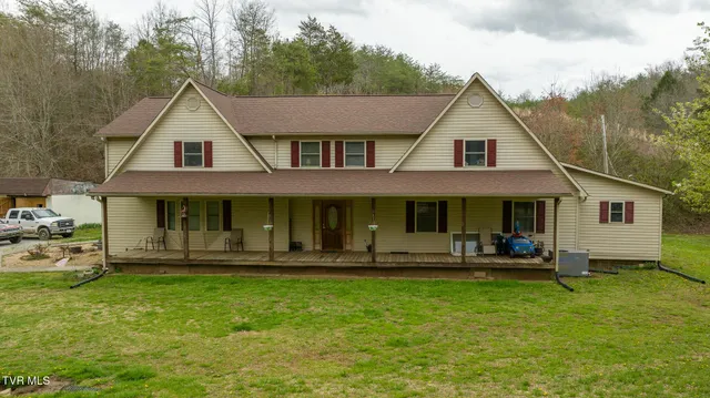 $615,000 | 8651 Tazewell Highway, Sneedville, TN 37869