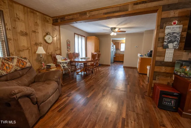 $615,000 | 8651 Tazewell Highway, Sneedville, TN 37869