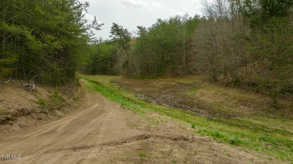 $575,000 | 8651 Tazewell Highway, Sneedville, TN 37869